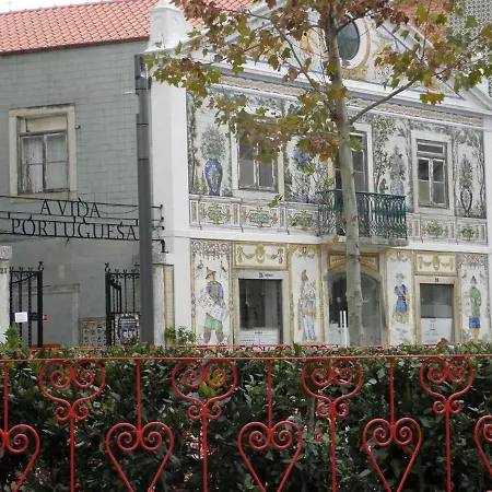 Vintage In Anjos, Central Apartment